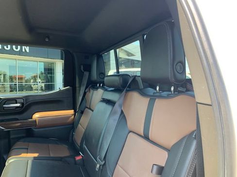 Certified 2021 Chevrolet Silverado 1500 High Country w/ Safety Package II AWD/4WD image 15