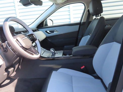 New 2025 Land Rover Range Rover Velar Dynamic SE AWD/4WD image 16