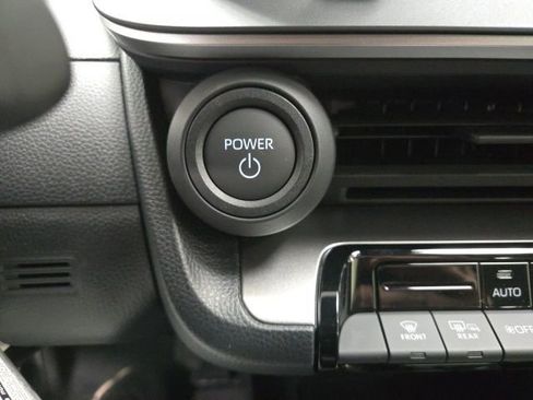 New 2026 Toyota Prius LE image 28