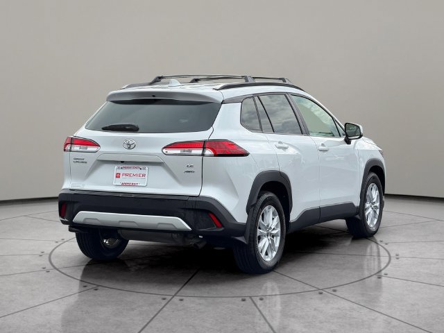 Certified 2024 Toyota Corolla Cross LE w/ Moonroof Package AWD/4WD image 6