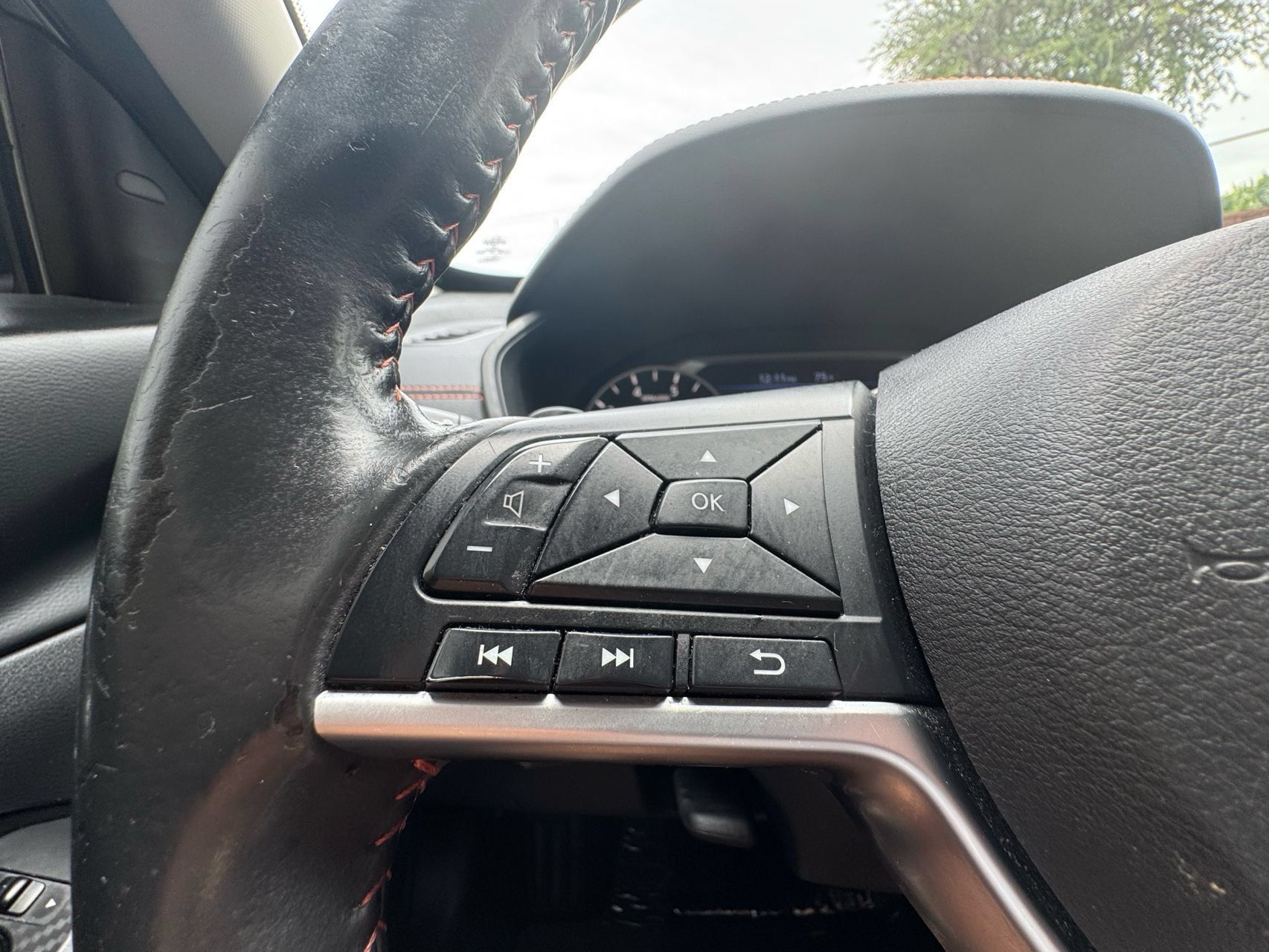 Used 2022 Nissan Altima 2.5 SR FWD image 16