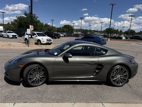 Used 2022 Porsche 718 Cayman w/ Premium Package RWD image 5
