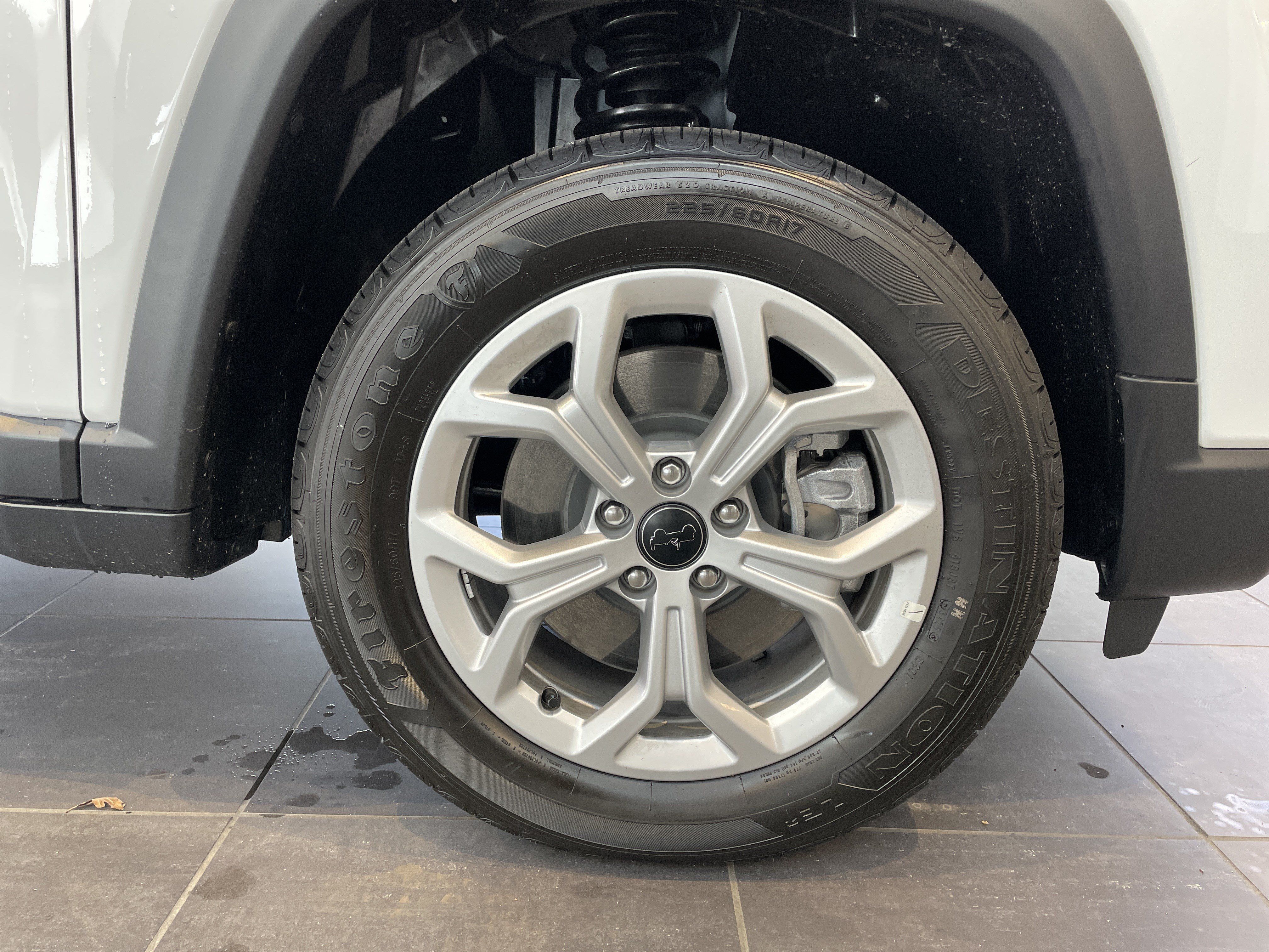 Certified 2026 Jeep Compass Latitude AWD/4WD image 12