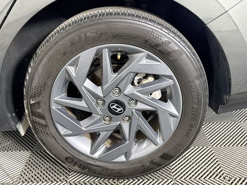 Used 2024 Hyundai Elantra SEL FWD image 36