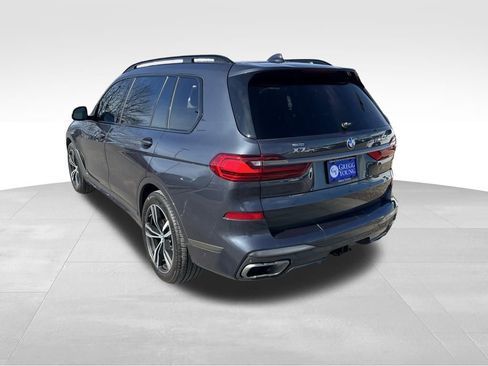 Used 2022 BMW X7 M50i image 4