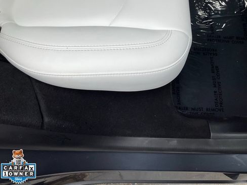 Used 2022 Tesla Model Y Long Range AWD/4WD image 50