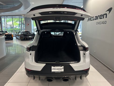 Used 2024 Porsche Cayenne Turbo GT AWD/4WD image 9