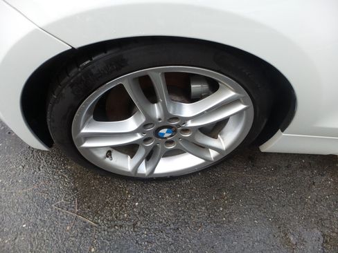 Used 2011 BMW 135i Coupe image 6