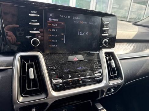 Used 2021 Kia Sorento S w/ Panoramic Sunroof Package FWD image 12