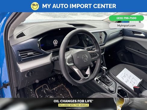 Used 2023 Volkswagen Taos SE image 8