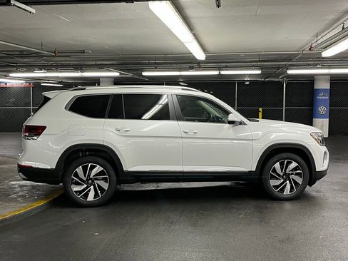 New 2026 Volkswagen Atlas SEL AWD/4WD image 42