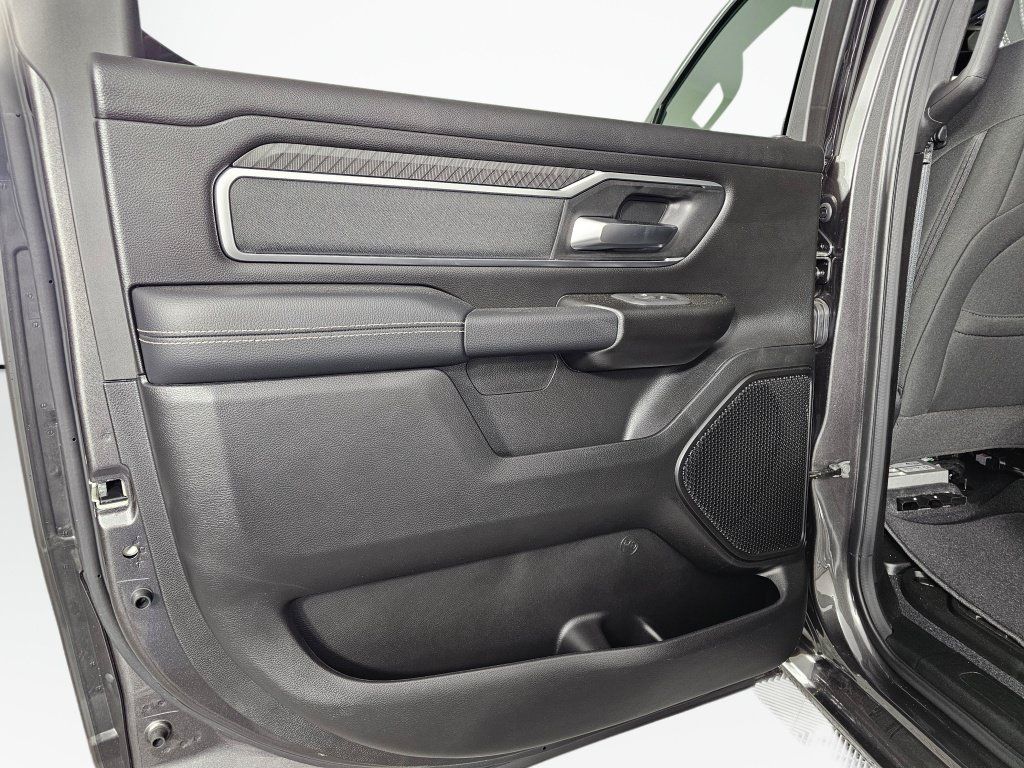 New 2026 RAM 1500 Big Horn AWD/4WD image 32