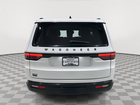 Used 2024 Jeep Wagoneer Series II image 5