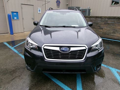 Used 2019 Subaru Forester Premium w/ All-Weather Package AWD/4WD image 2