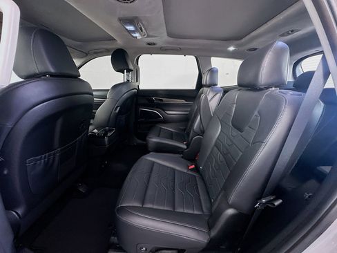 Used 2022 Kia Telluride SX w/ SX Prestige Package AWD/4WD image 24