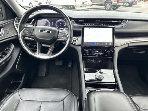 Used 2022 Jeep Grand Cherokee L Limited image 18