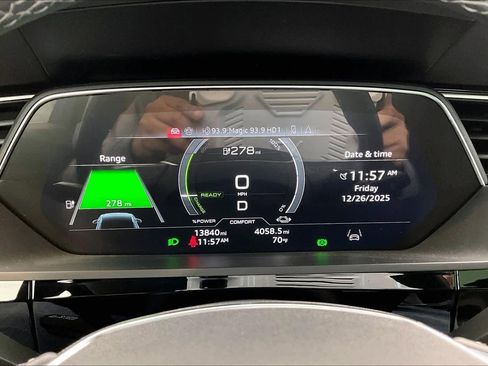 Certified 2024 Audi Q8 e-tron Premium Plus w/ Premium Plus Package image 25