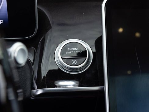 Used 2022 Mercedes-Benz S 580 4MATIC Sedan image 34