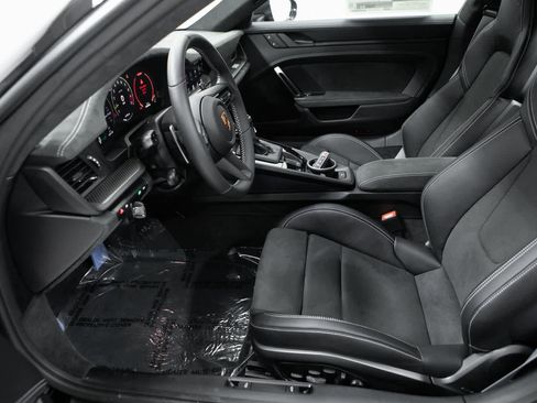 New 2026 Porsche 911 GT3 image 16