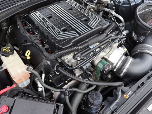 Used 2022 Chevrolet Camaro ZL1 RWD image 34