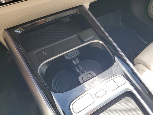 Certified 2025 Mercedes-Benz GLA 250 image 23