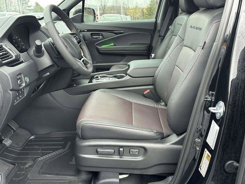 New 2026 Honda Ridgeline Black Edition image 4