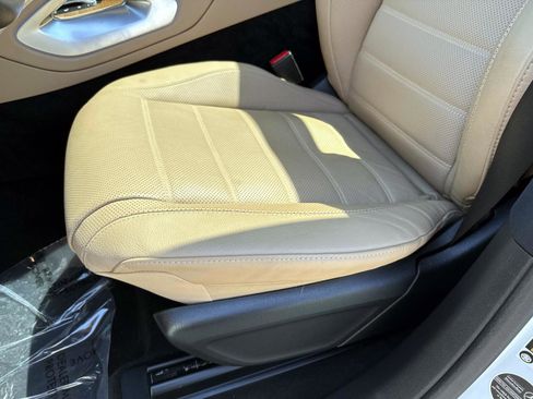 Used 2025 Mercedes-Benz GLS 450 4MATIC image 21
