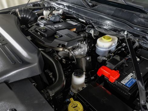 Used 2024 RAM 3500 Tradesman w/ Chrome Appearance Group image 47