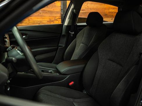 Used 2025 Honda Accord SE image 9