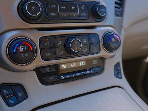 Used 2015 GMC Yukon XL Denali w/ Premium Package image 22