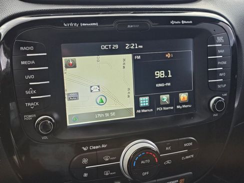 Used 2014 Kia Soul ! w/ Sun & Sound Package image 9