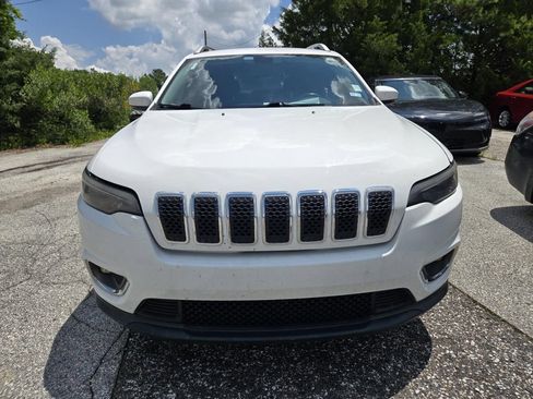 Used 2019 Jeep Cherokee Limited FWD image 2