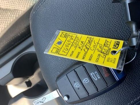Used 2020 Kia Optima LX FWD image 38