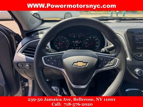 Used 2022 Chevrolet Malibu LT image 33