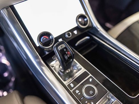 Used 2019 Land Rover Range Rover Sport HSE Dynamic image 29