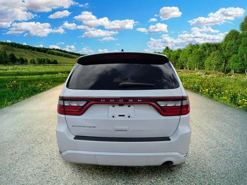 Used 2022 Dodge Durango SXT w/ Anodized Platinum Package RWD image 5