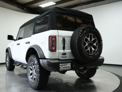 Used 2024 Ford Bronco Badlands AWD/4WD image 32