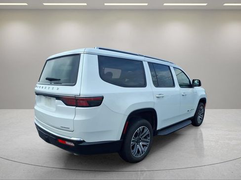 Used 2024 Jeep Wagoneer Series II AWD/4WD image 3