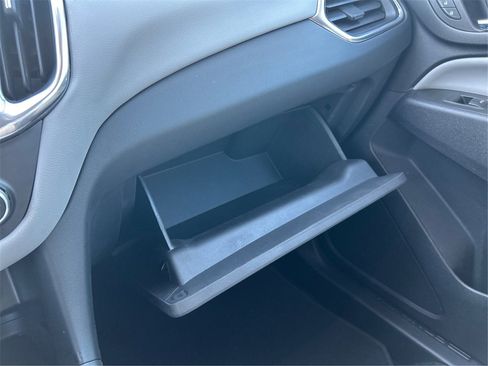 Used 2022 Chevrolet Equinox LT image 25