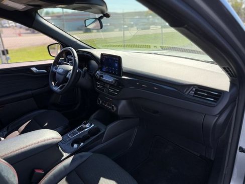 Used 2024 Ford Escape ST-Line image 21