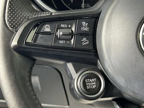 Used 2023 Alfa Romeo Stelvio Ti AWD/4WD image 27
