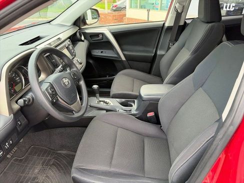 Used 2013 Toyota RAV4 XLE AWD/4WD image 17