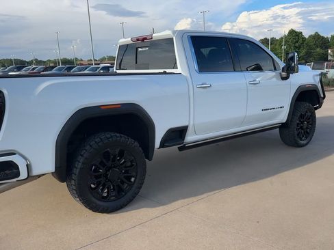 Used 2025 GMC Sierra 2500 Denali Ultimate AWD/4WD image 9