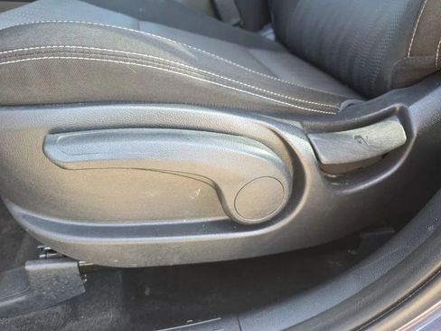 Used 2020 Kia Sportage LX image 14