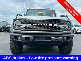 Used 2023 Ford Bronco Badlands w/ Sasquatch Package video 2