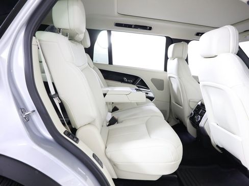 Used 2024 Land Rover Range Rover Long Wheelbase SE AWD/4WD image 50