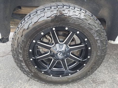 Used 2020 Chevrolet Silverado 1500 RST w/ All-Star Edition AWD/4WD image 18