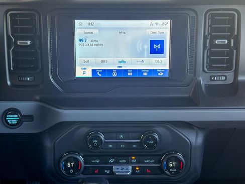 Used 2023 Ford Bronco Big Bend w/ Sasquatch Package AWD/4WD image 10
