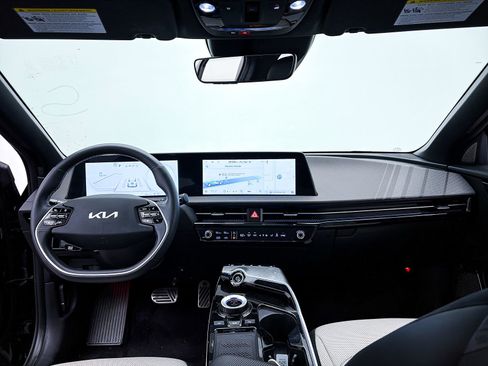 Used 2023 Kia EV6 GT-Line w/ GT-Line White Seat Package image 32