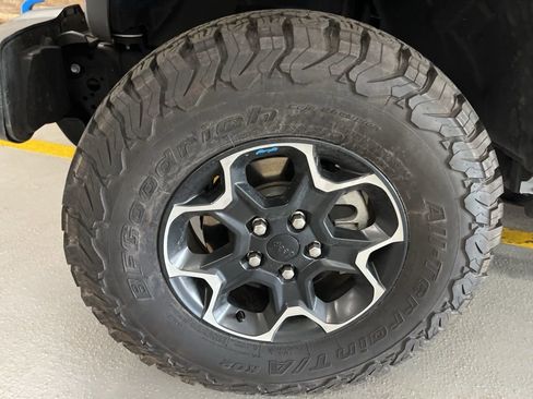 Used 2023 Jeep Wrangler Unlimited Rubicon 4xe w/ Cold Weather Group image 5